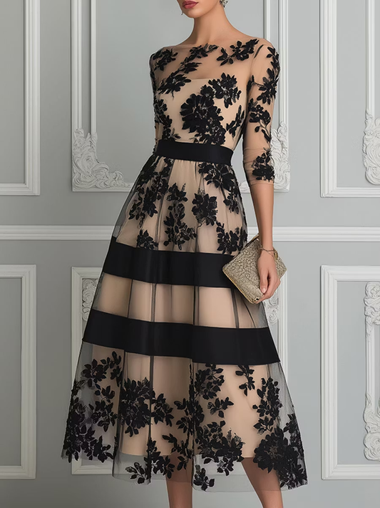Vestido Midi Línea Elegante en Encaje Negro