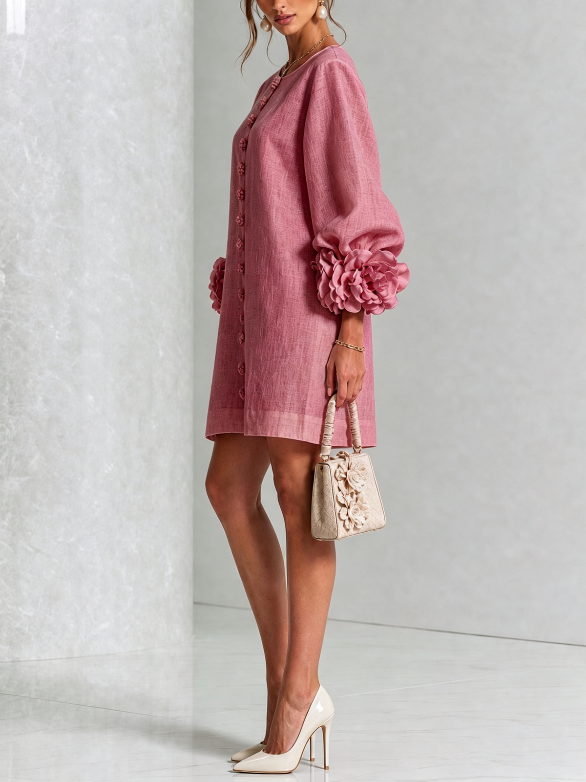 Alba | Vestido Mini de Lino con Puños de Rosas, Rosa Antiguo